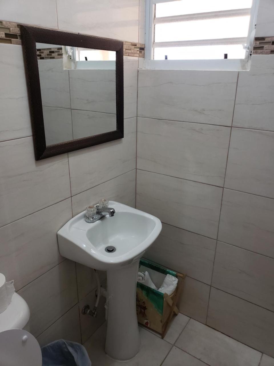 Jardin Del Mar Guesthouse Hatillo Ngoại thất bức ảnh